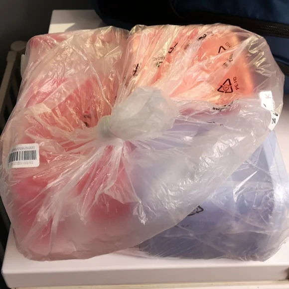 *New Tupperware Basic Bright Square Set* - Picture 2 of 2